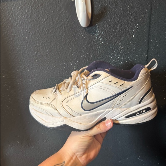 Men’s Nike Air White and Blue Monarch IV Sneakers size 8 - Picture 6 of 8